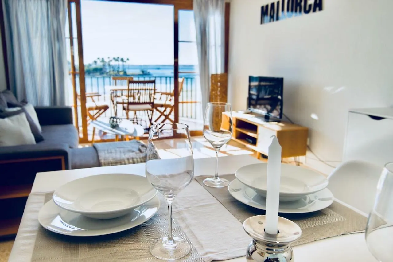 פורט ד'אלקודיה Beachfront Apartment פורט ד'אלקודיה